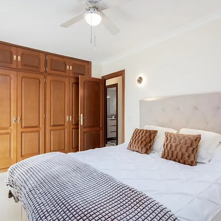 Avenida By Ramsol Fuengirola